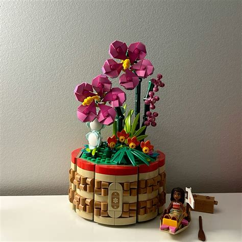 moana hibiscus lego set | Lego decorations, Lego creative, Lego flower