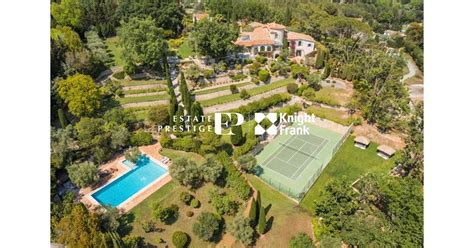 MOUGINS - Splendid renovated bastise with sea view, tennis court and ...