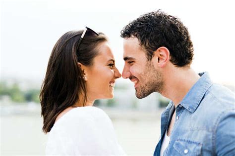 10 Different Types of Kisses And What Each One Of It Means | Femina.in