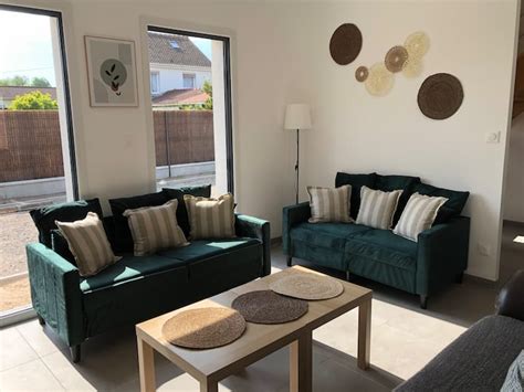 A seaside getaway 10 min from the beaches - Houses for Rent in Rang-du ...