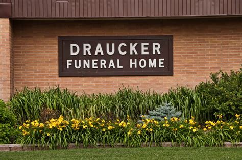 Obituaries | Draucker Funeral Home