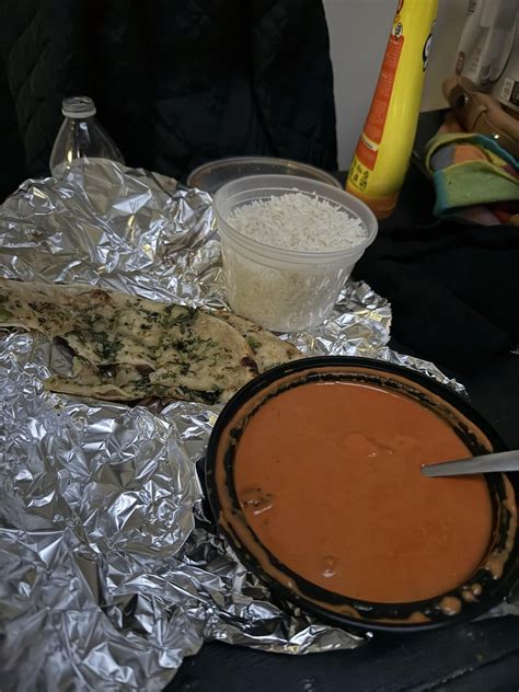 calories in this? got takeout garlic naan, butter chicken and rice ...