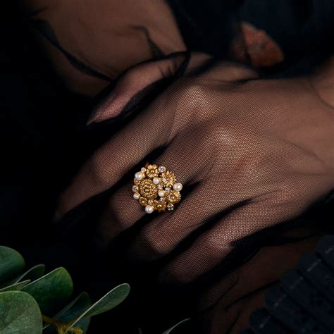 Opaline Perla Ring (adjustable)