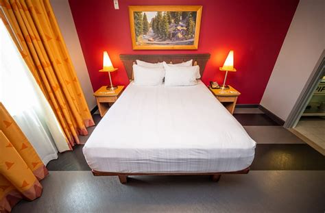 Art of Animation Cars 的图像结果