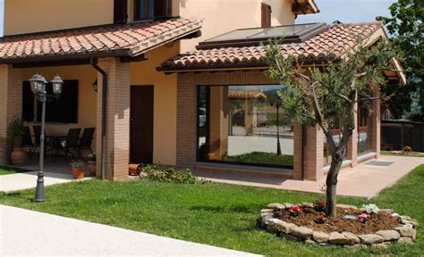 Tagliaerba elettrico per piccoli giardini. Il Vigor V1030  