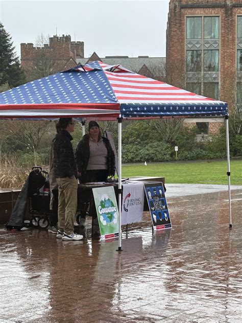 FYI, Toilet Paper USA is tabling outside the HUB : r/udub