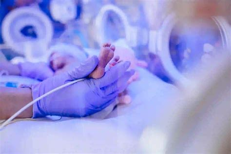 Advantages of Having a Baby in the Neonatal Intensive Care Unit (NICU)