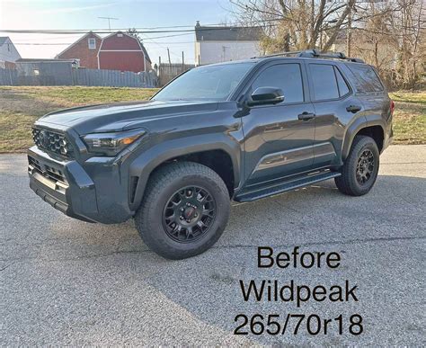 33" Nitto Terra Grappler tires (265/70r18) installed on 18" Factory ...