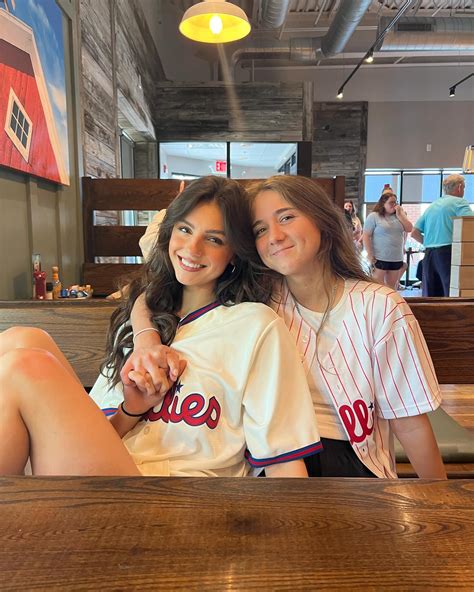 Savannah Demers | long distance - 0 us - 1 😜 happy one year to my best friend I love you a whole lot