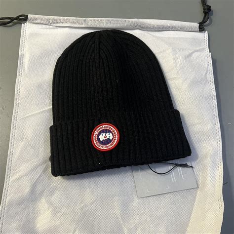 Canada goose hat - Depop