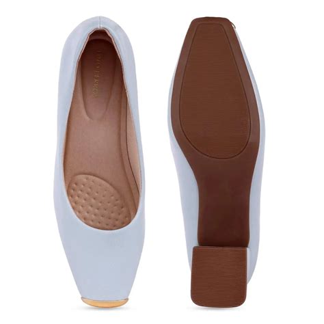 Buy Gabbana Blue Toe Pumps | Lino Perros