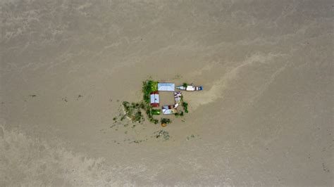 Condé Nast Traveller India joins global collaboration to combat climate ...