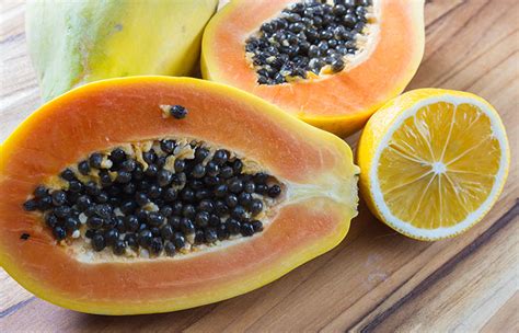 5 Amazing DIY Papaya Face Masks For Soft, Glowing & Beautiful Skin!!