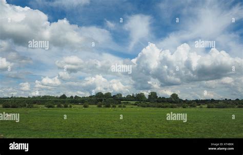 English Country Landscape 的图像结果