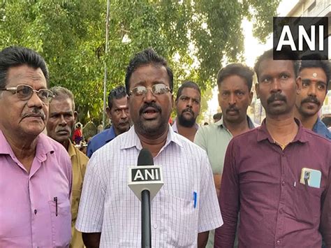 Tamil Nadu; Sanitation workers press govt to implement promised changes