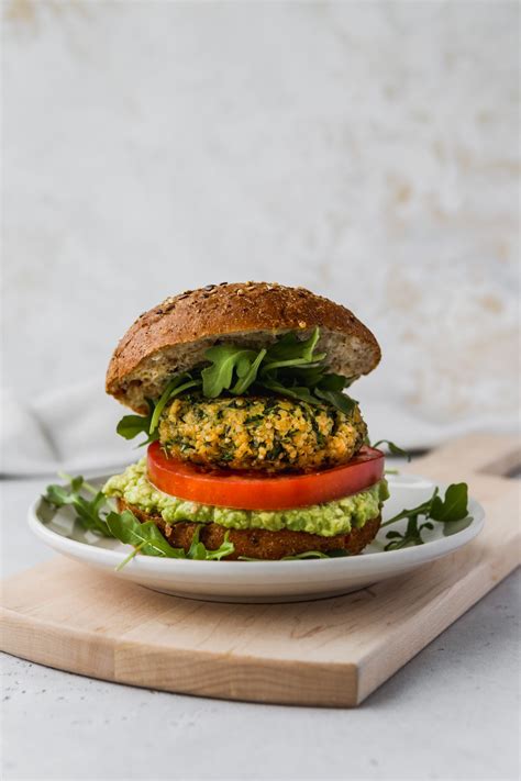 The BEST Canned Salmon Burger Recipe | Walder Wellness (Dietitian)