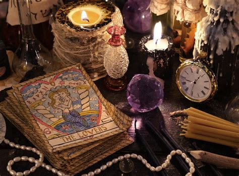 The man sought the help of a tarot card reader to get rid of his ex ...