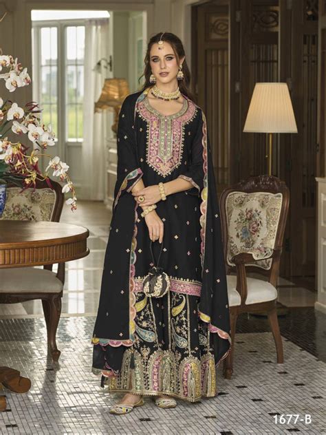 Glamour Empress Heavy Embroidered Suit – Inaaya Fabric