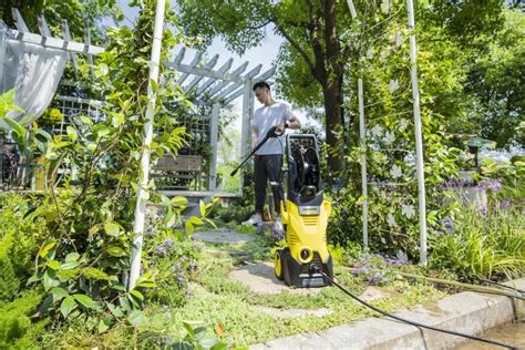 夏日庭院清洁方案在哪里？卡赫为你献上良招妙计！_卡赫karcher