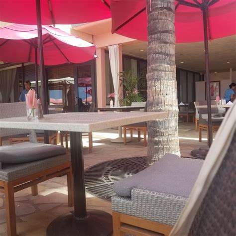 Surf Lanai - Honolulu, Hawaii - chichicho~