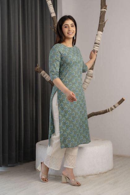 Women Green Ethnic Printed Straight Kurta With Three Quarter Sleeves ...