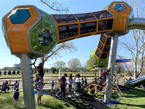 Kid-friendly things to do in Jackson, MS — kidfriendlymississippi.com