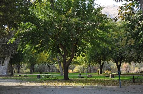 SEQUOIA CAMPGROUND & LODGE (Three Rivers) - Campground Reviews, Photos ...