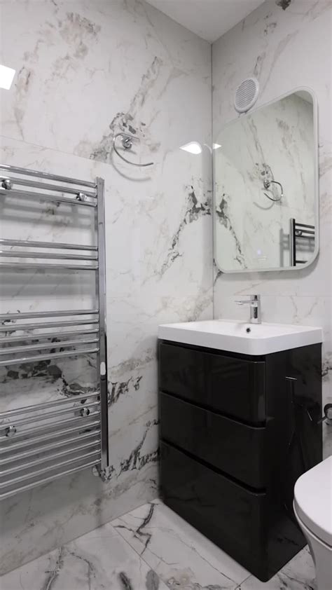White Bathroom Tiles | Bathroom Tiles Floor Options in 2024 | White ...