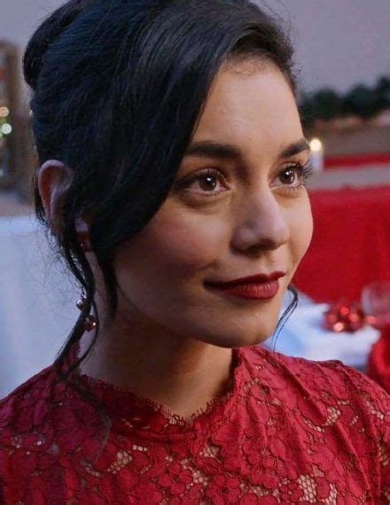 7 cosy Christmas romcoms on Netflix that feel like a warm hug | GQ India