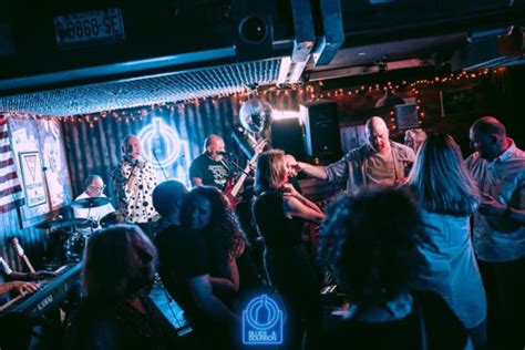 Classic Rock & Blues at The Horse & Jockey Lanark, Horse & Jockey Bar ...