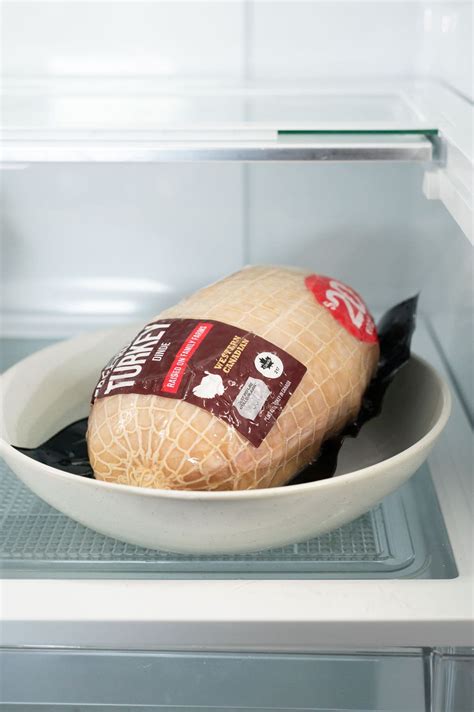 How Long to Thaw a Turkey Breast - iFoodReal.com