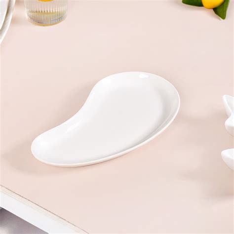 Set Of 4 Stars And Comet Ceramic Serveware With Tray Online - Premium ...