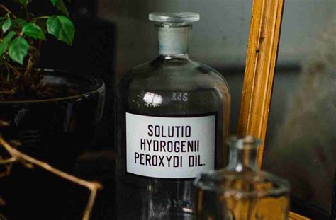 Fact Check: Should you consume hydrogen peroxide to treat AIDS and ...