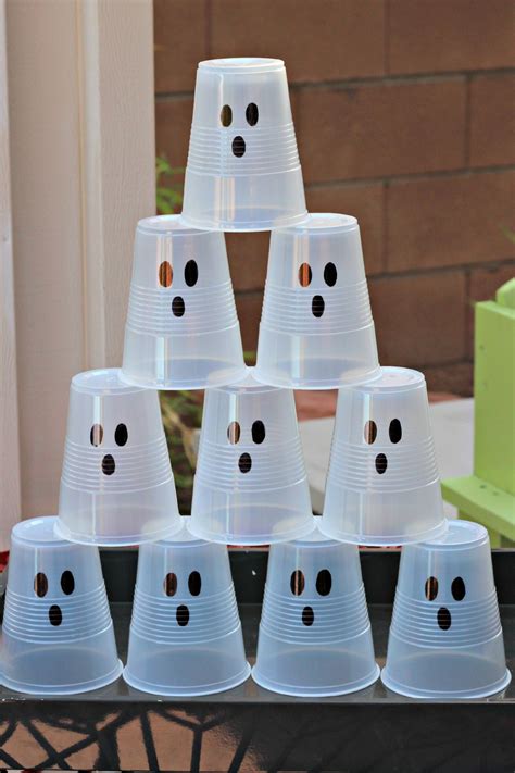 Halloween Ghost Party - Organize and Decorate Everything