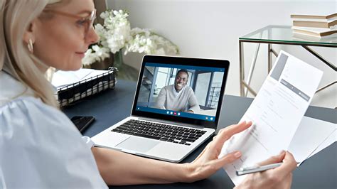 How Much Do Recruiters Get Paid? - A Full Earing Breakdown