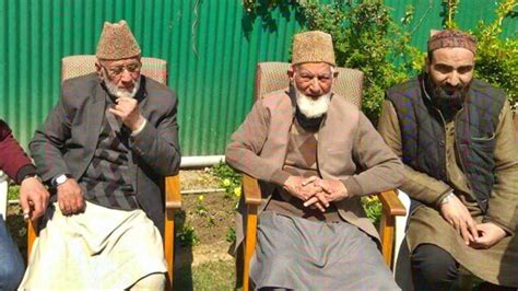 Syed Ali Shah Geelani quits Hurriyat Conference