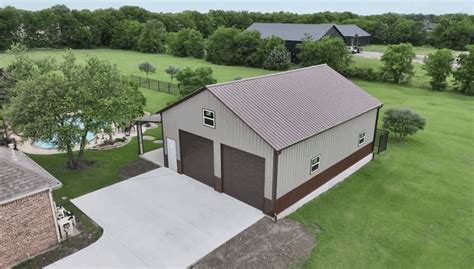 Metal Building with Side Porch in Lucas, Texas | WolfSteel Buildings