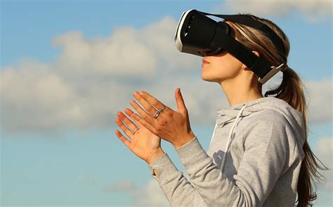 Virtual reality to reshape retail by sweeping shoppers into new ...