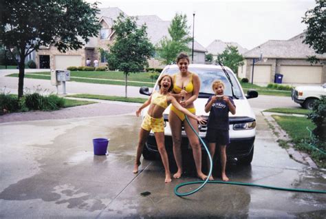 Ashley Graham’s Book, A New Model, Details Her Rise to Body-Positive ...