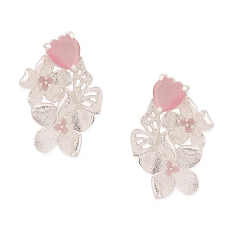 Love Paradise Lovely Floral Studs – VOYLLA