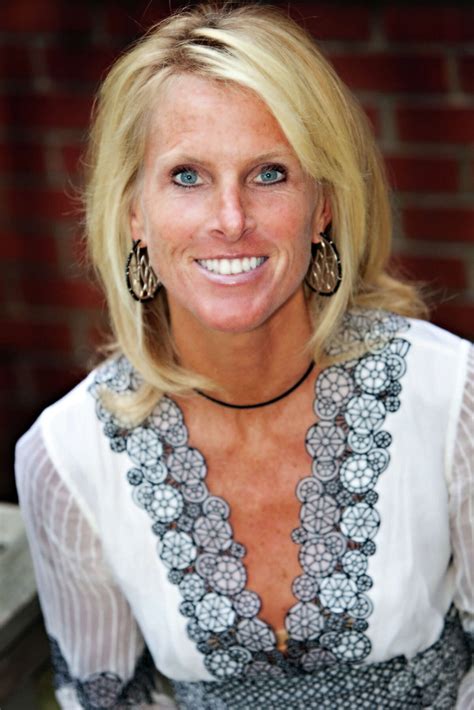 Hilderbrand coming to Stamford to talk about 'Silver Girl'