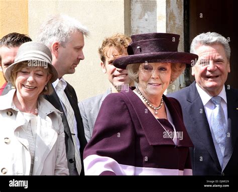 Queen Beatrix of Netherlands and President Gauck of open exhibition ...