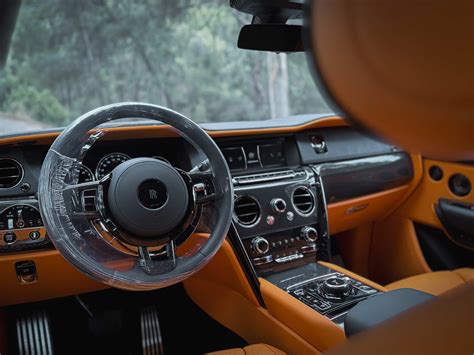 An insider’s view into the opulent interior of the Rolls-Royce Cullinan ...