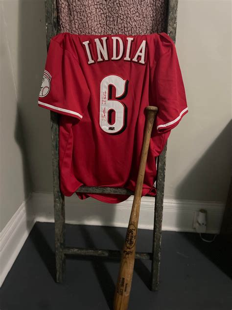 My seven year anniversary gift yesterday! : r/Reds