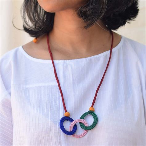 Samina Specs loop neckpiece SM-NP7 – Paulami