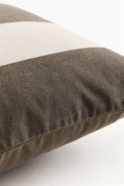 Striped velvet cushion cover - Khaki green/Striped - Home All | H&M IN