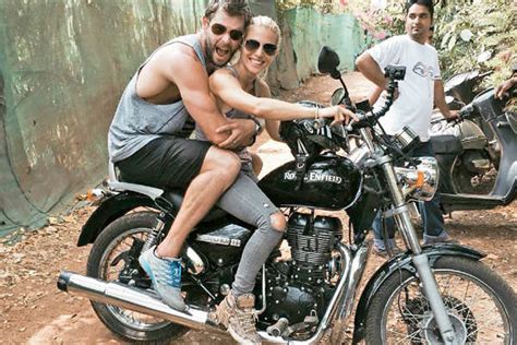 Chris Hemsworth is in India with wife Elsa Pataky | English Movie News ...