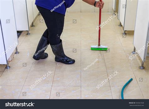 Cleaning Bathroom Floor Stock Photo 555561928 | Shutterstock