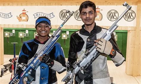 Saurabh-Manu start off well