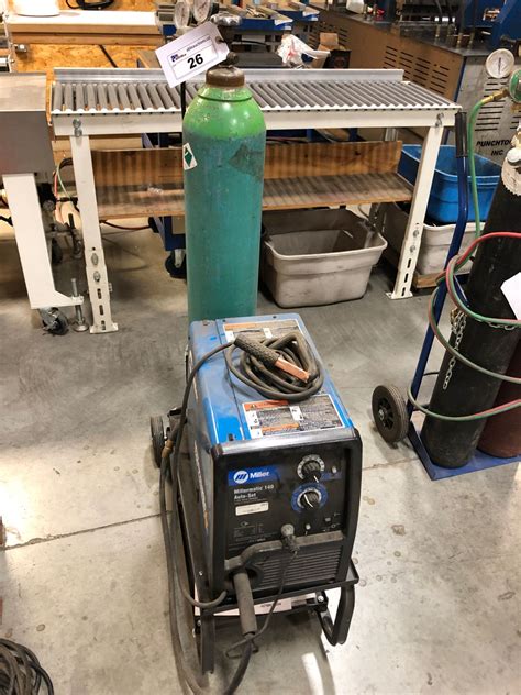 MILLER MILLERMATIC 140 AUTO-SET WIRE WELDER WITH CART, TANK NOT INCLUDED